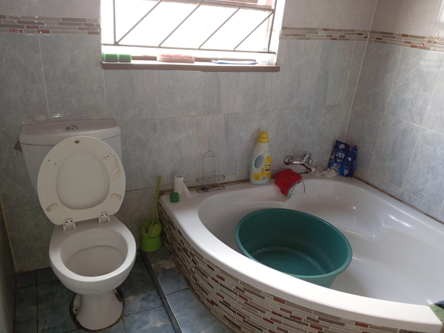 4 Bedroom Property for Sale in Zamdela Free State